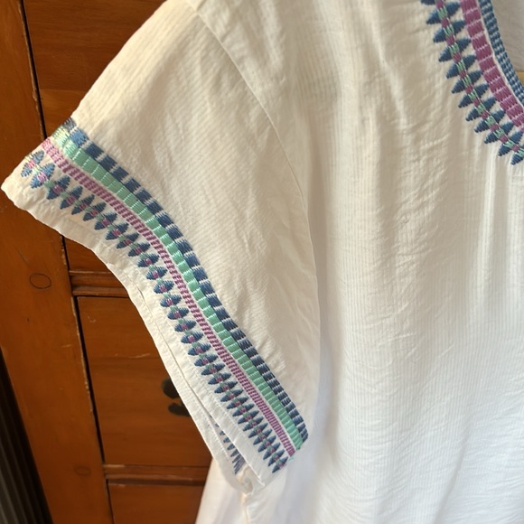 Tunic - Picture 3 of 4